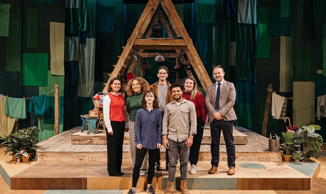 Ian Wiggett and Kathy Bourne with the cast of Hey! Christmas Tree